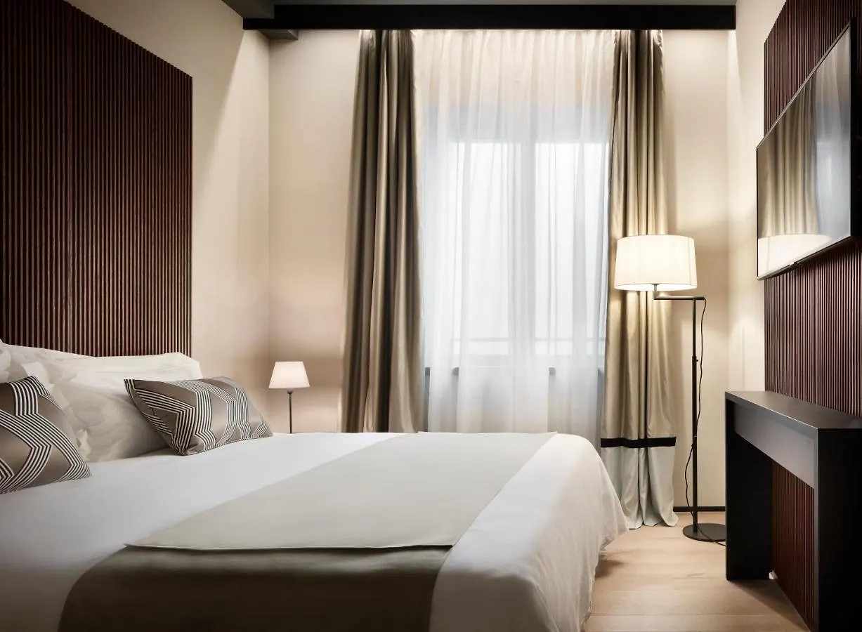 Speronari Suites Milano 0*,  Italia